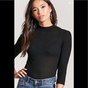 Forever 21 Black Cropped Cutout Ribbed Top Small‎